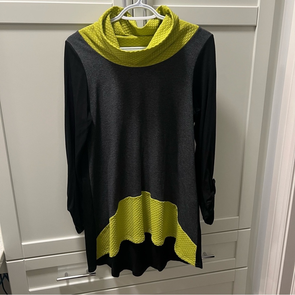 Slow Fashion BABS VANCOUVER Lime Green/Black/Grey Tunic Top | Cowl Neck | Small
